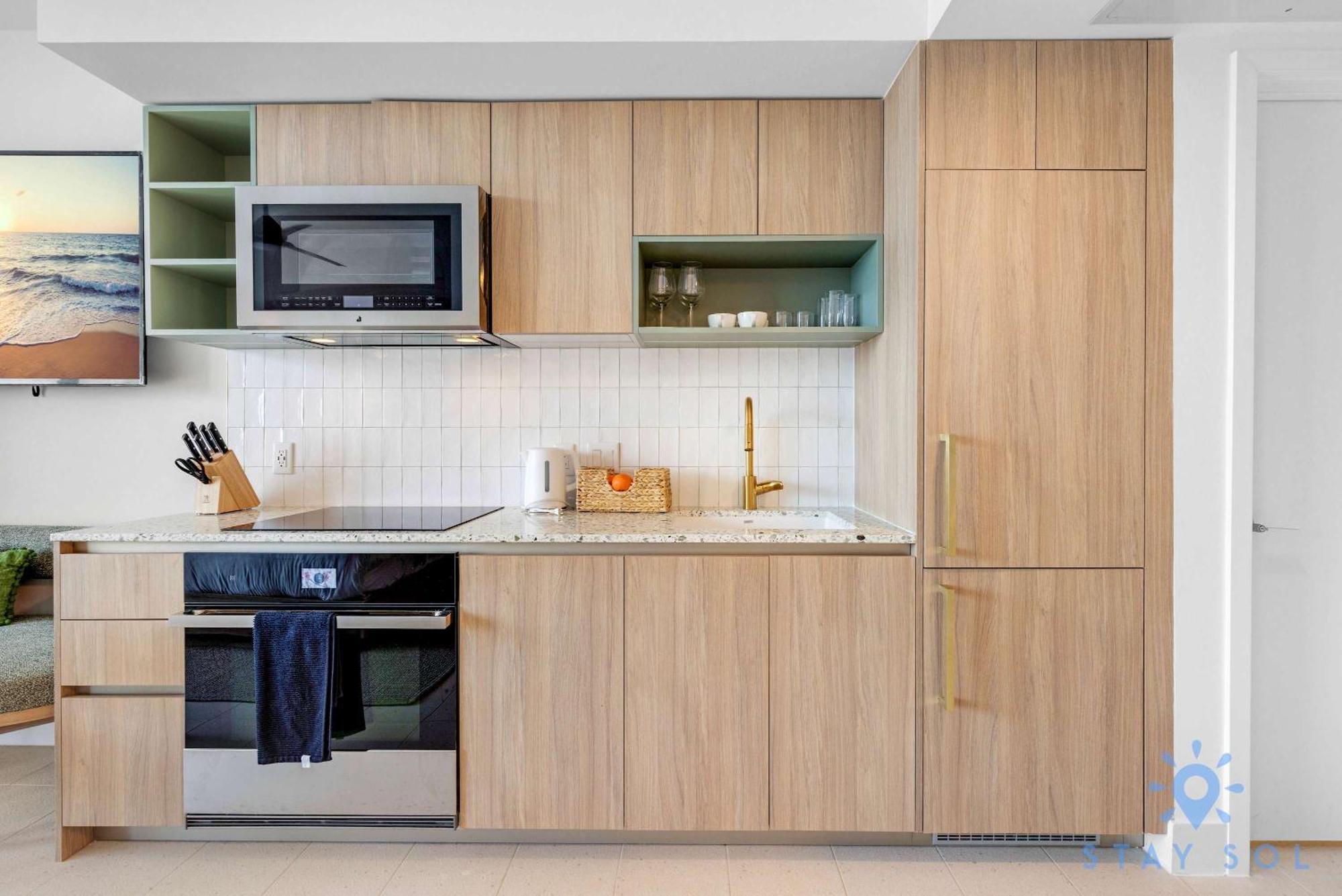 Stylish -amenities & Pool Miami